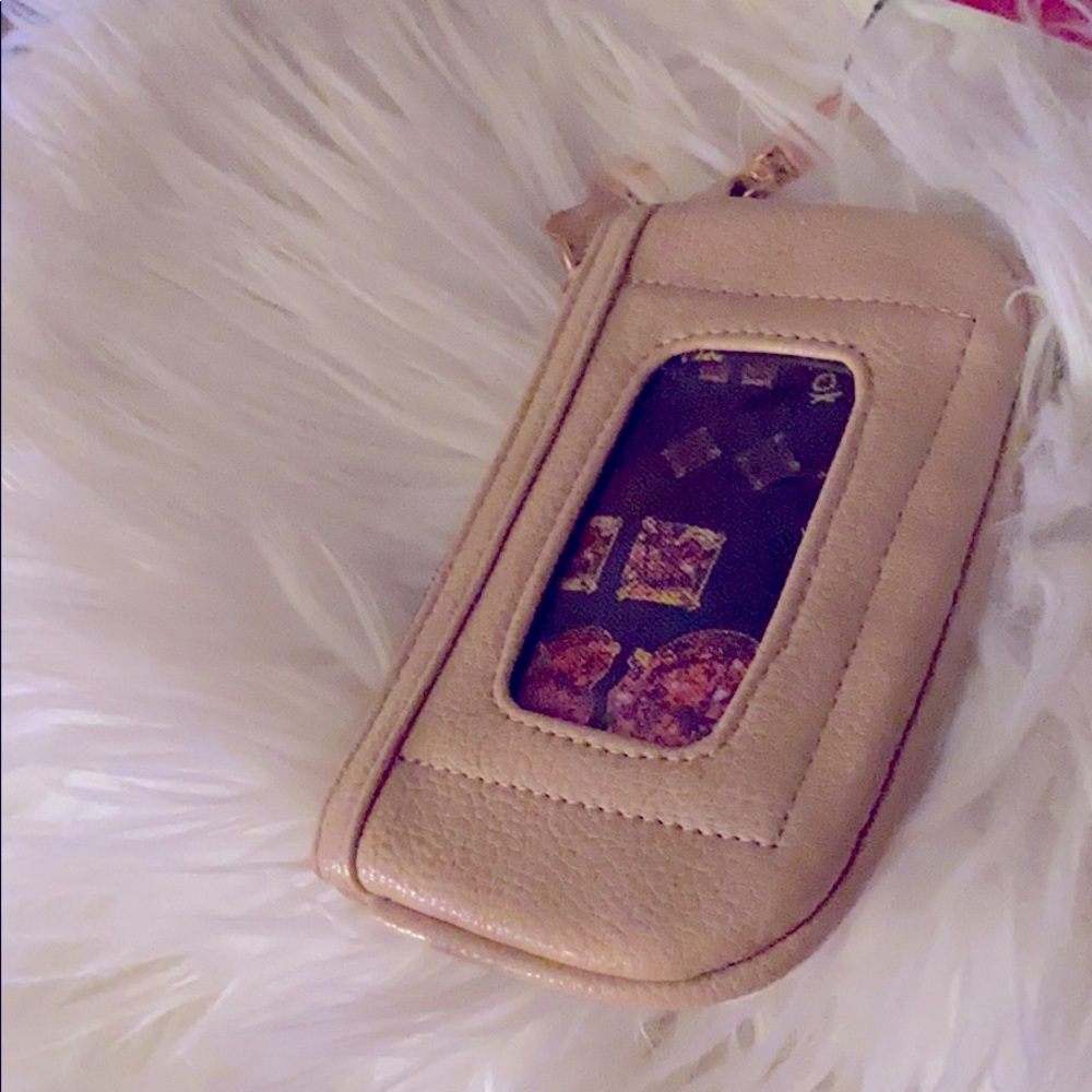 - wallet 💰. - Picture 3 of 5